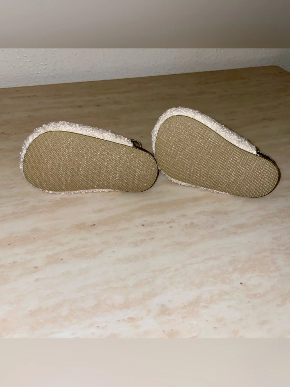 3/6m Carter’s Slip On Clogs
